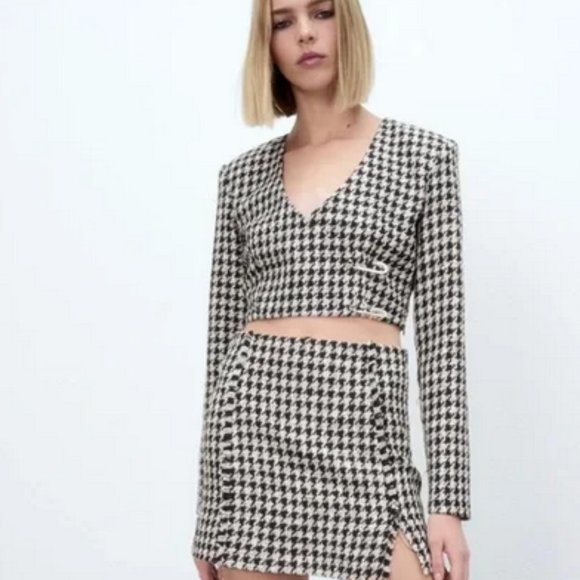 Zara Tops Zara Houndstooth Structured Crop Top Safety Pin Poshmark